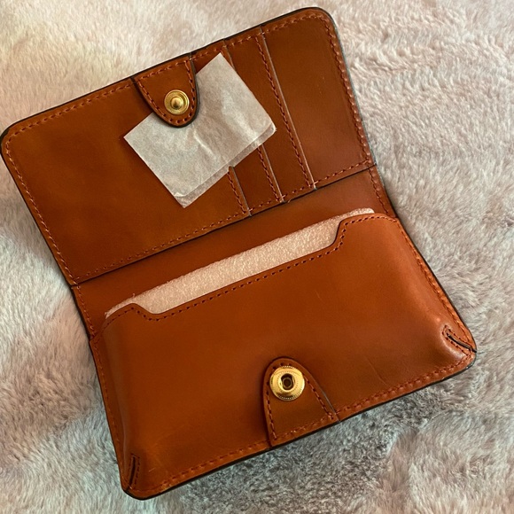 Dooney & Bourke Slim Phone Case in White ZR022 NWT - Picture 4 of 15